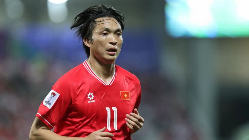 image Cầu thủ Tuấn Anh - Hành trình vượt khó của “Đôi chân pha lê”