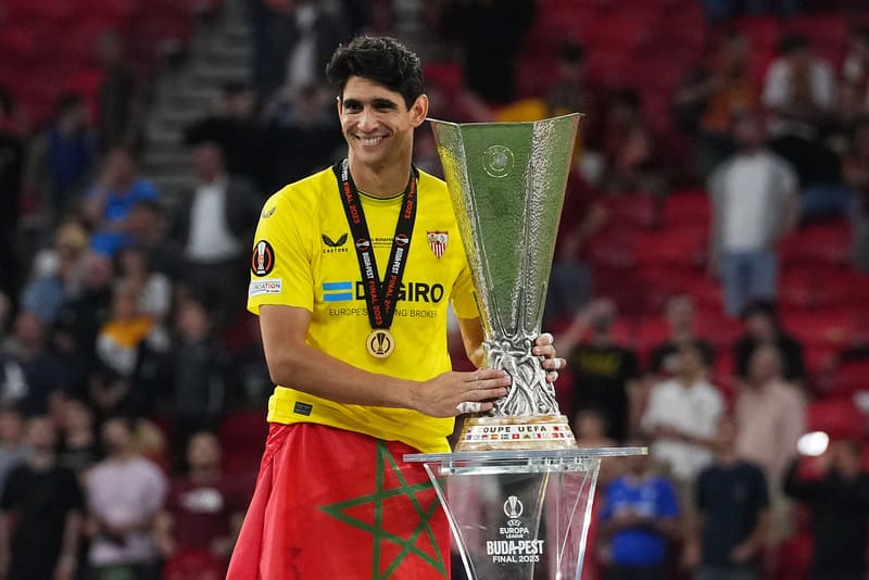 image Yassine Bounou - Người gác đền huyền thoại của bóng đá Maroc