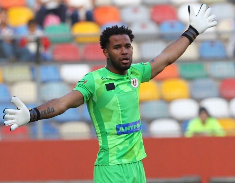 Hình ảnh của thủ thành Cáceda trên sân cỏ