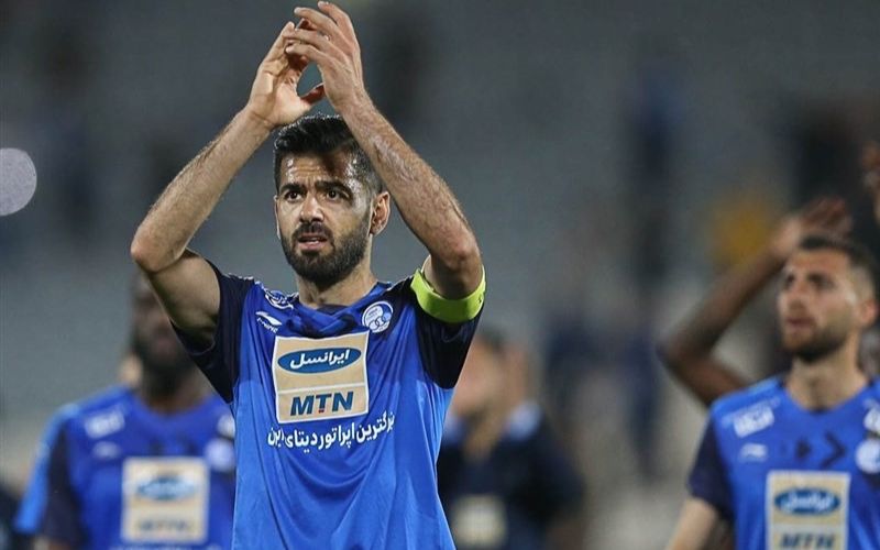 Pezhman Montarezi là một trong những trung vệ xuất sắc nhất của bóng đá Iran