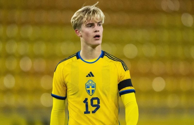 image Lucas Bergvall: Tài năng trẻ khiến nhiều CLB châu Âu săn đón